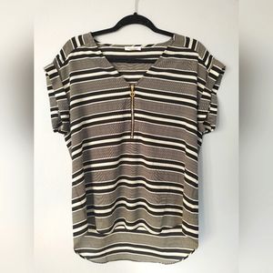 Like NEW Calvin Klein striped top with gold zipper